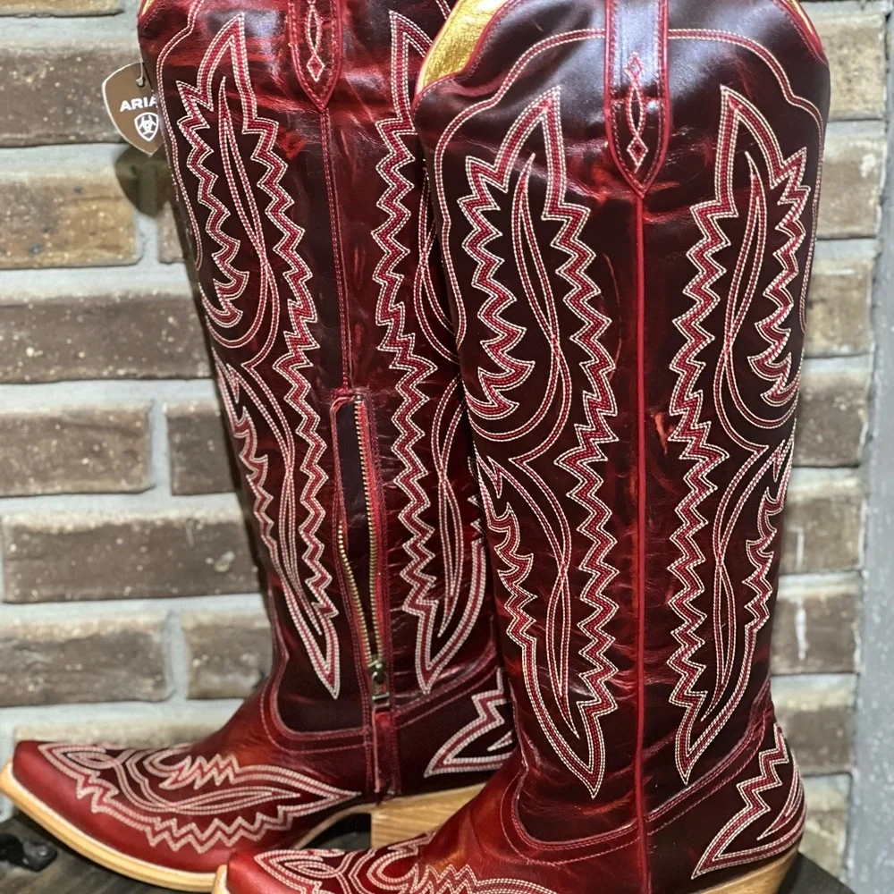 Ariat Women's Casanova Red Heeled Boots - Picture 3 of 5